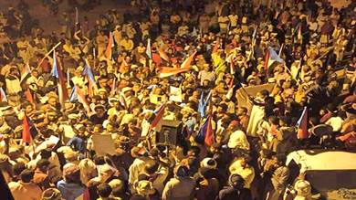 ​مسيرات حاشدة في تريم تطالب برحيل المنطقة العسكرية الأولى